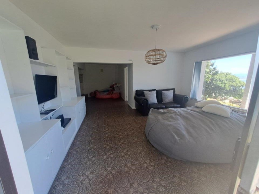 4 Bedroom Property for Sale in Linkside Western Cape